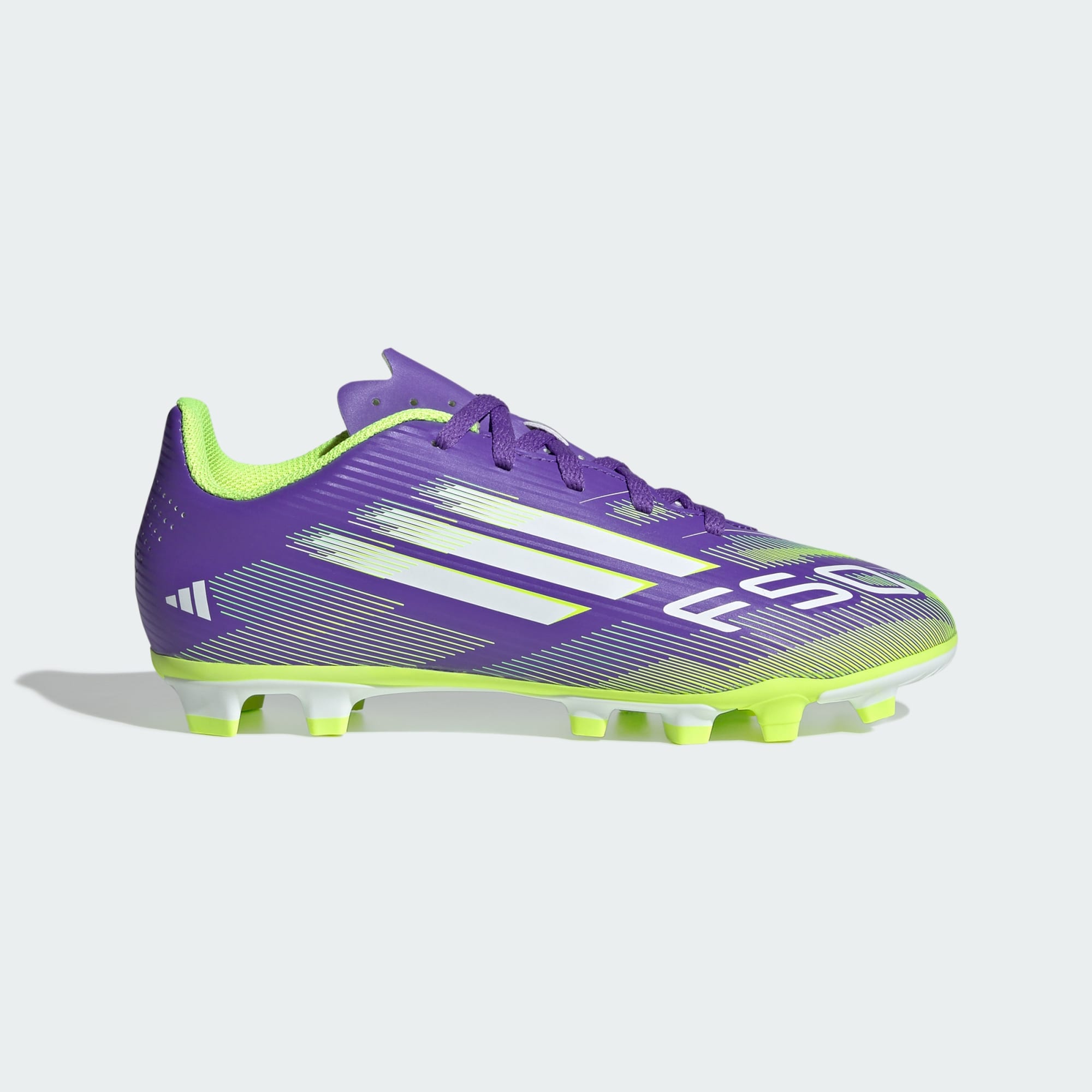 Scarpe da calcio F50 Club per bambini con suola per terreni compatti/multi-superficie.