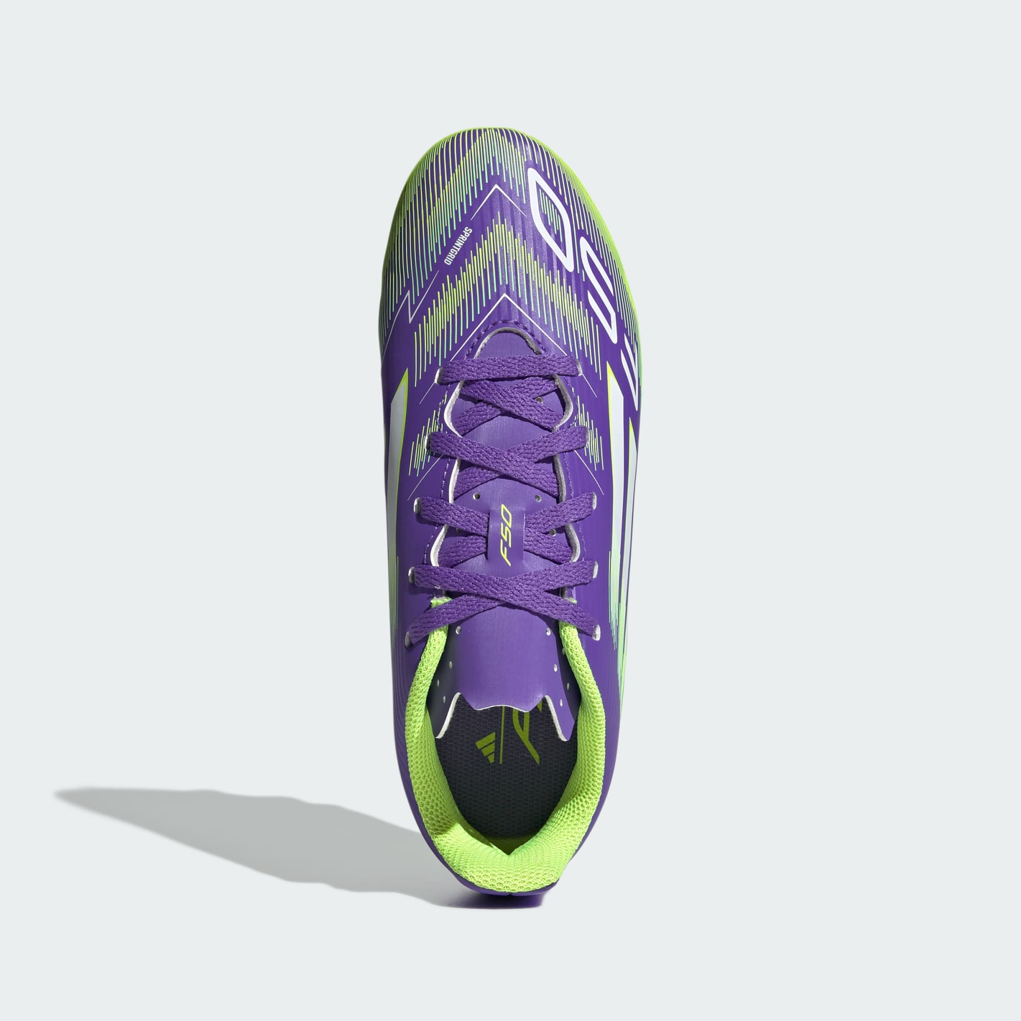 Scarpe da calcio F50 Club per bambini con suola per terreni compatti/multi-superficie.